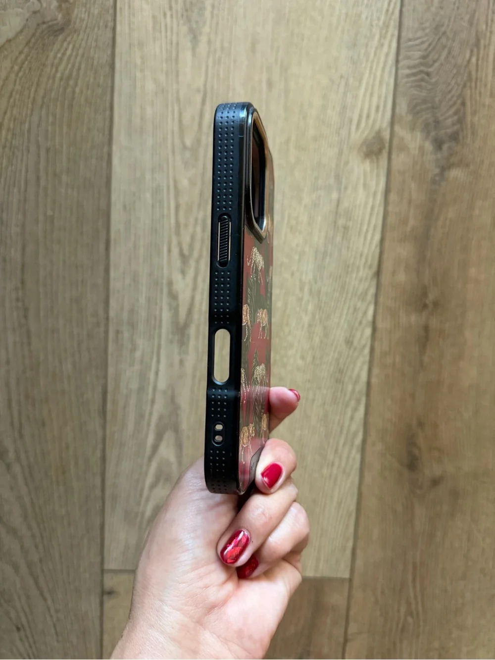 BURGA Morning Commute - Designer iPhone 16 Pro Case Elite Dark (MagSafe) / Gold